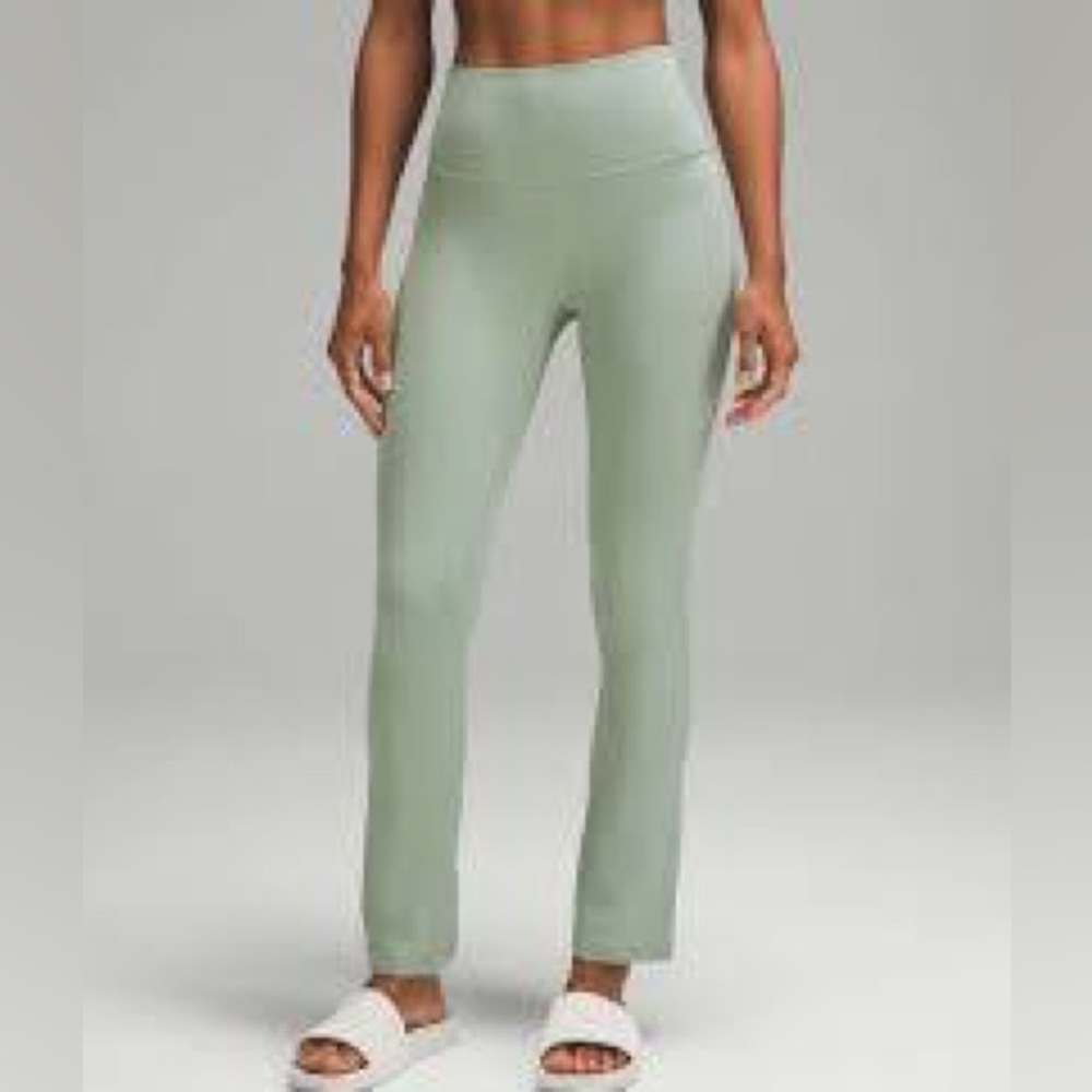 🍋 LULULEMON Green Palm Court Align High Rise Mini Flare Leggings Size 12